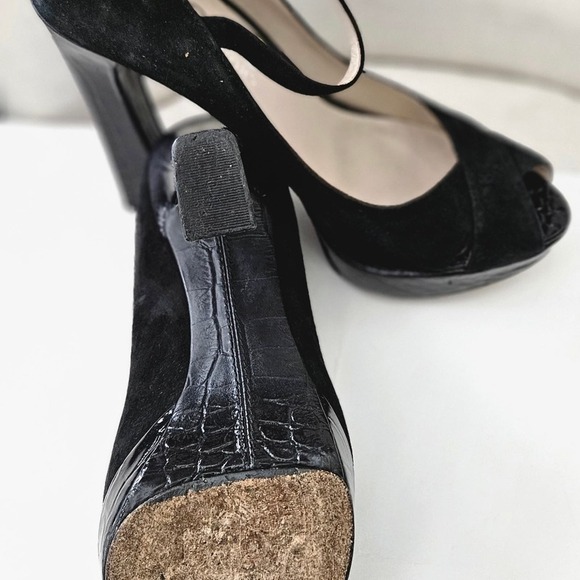 Michael Kors Ladies Black Suede and Leather Heels Size 7 - Picture 13 of 15